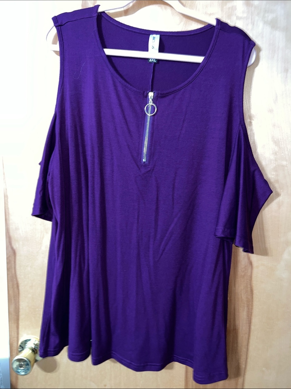 Women's Purple Cold-Shoulder Tank with Front Zip